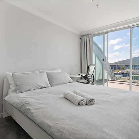 Spacious Ensuite Room In A City Centre Duplex Apartment-2 Canberra Exterior photo