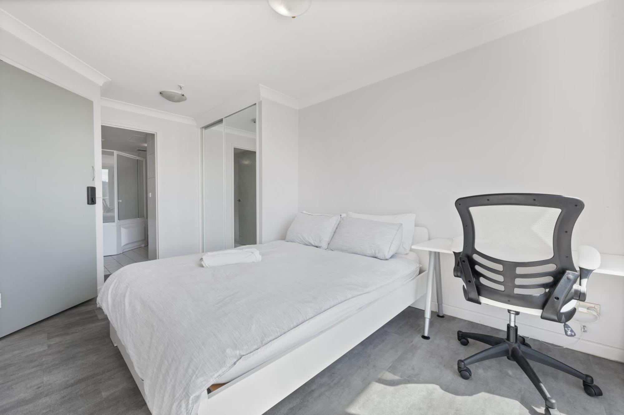 Spacious Ensuite Room In A City Centre Duplex Apartment-2 Canberra Exterior photo