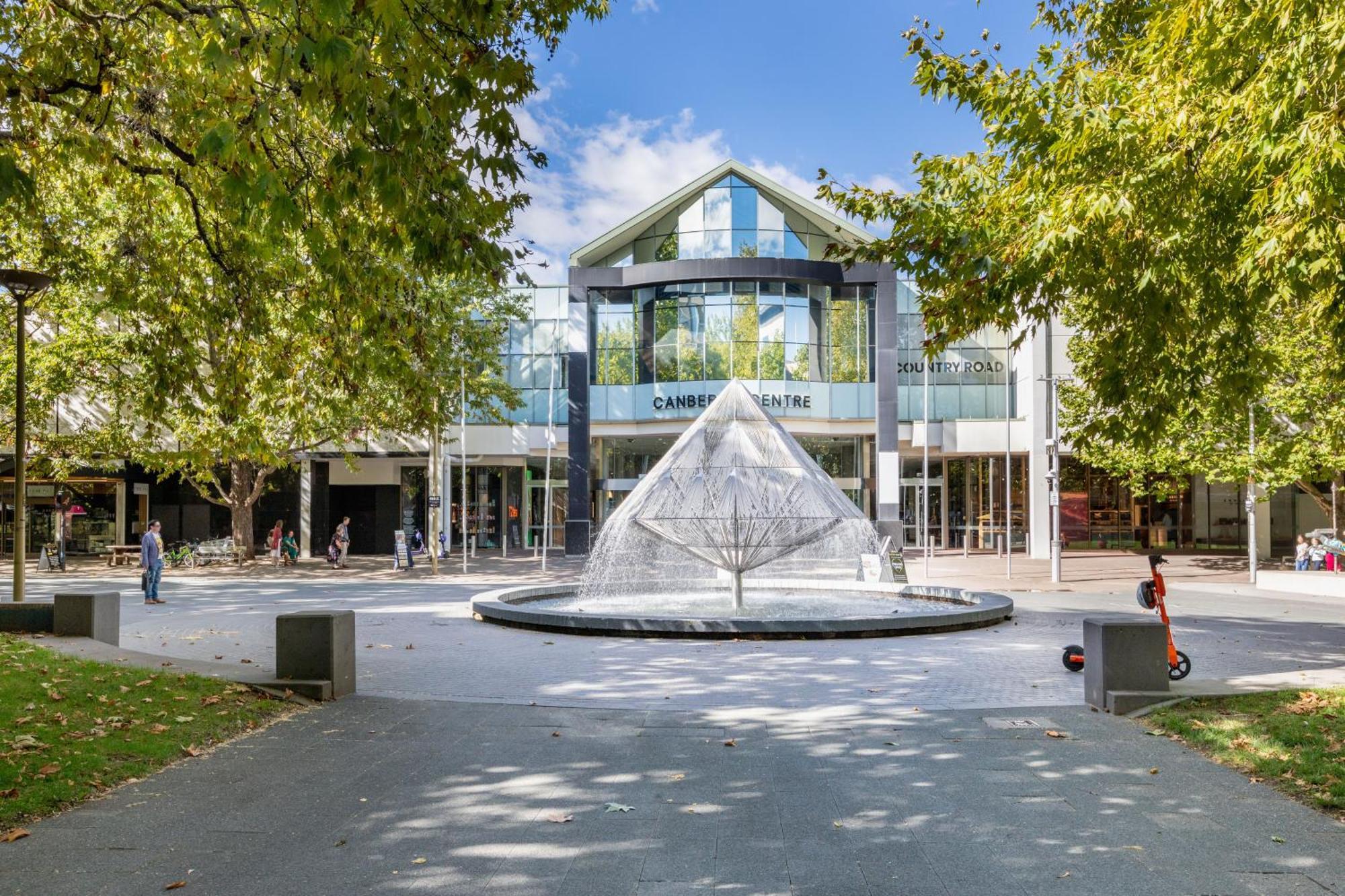 Spacious Ensuite Room In A City Centre Duplex Apartment-2 Canberra Exterior photo