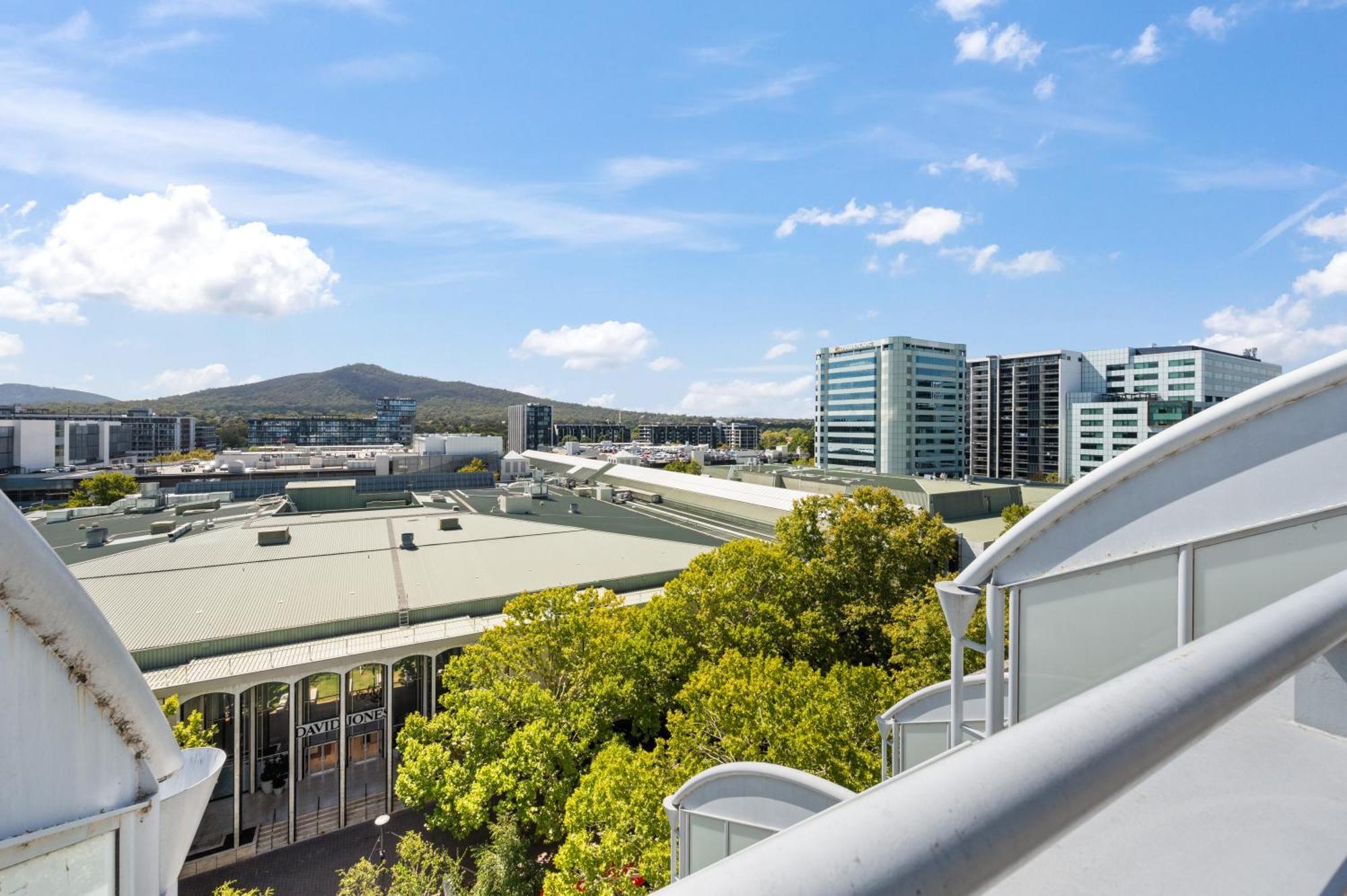 Spacious Ensuite Room In A City Centre Duplex Apartment-2 Canberra Exterior photo